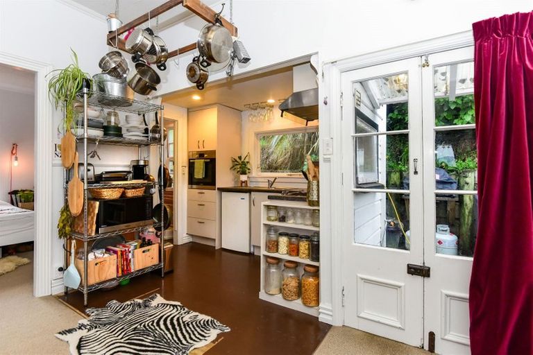 Photo of property in 24 Cunningham Terrace, Lyttelton, 8082