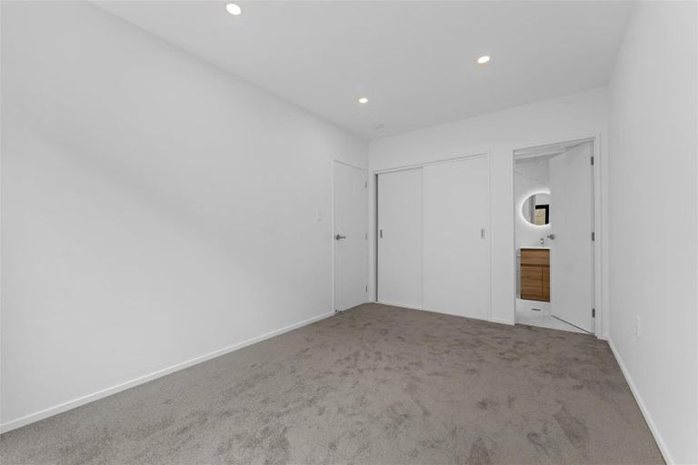 Photo of property in 8 Wahine Street, Papakura, 2110