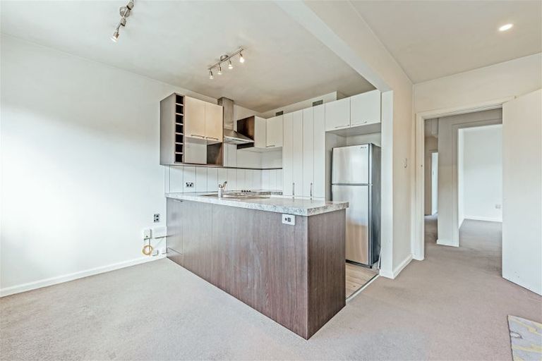 Photo of property in 21 Dinton Street, Russley, Christchurch, 8042