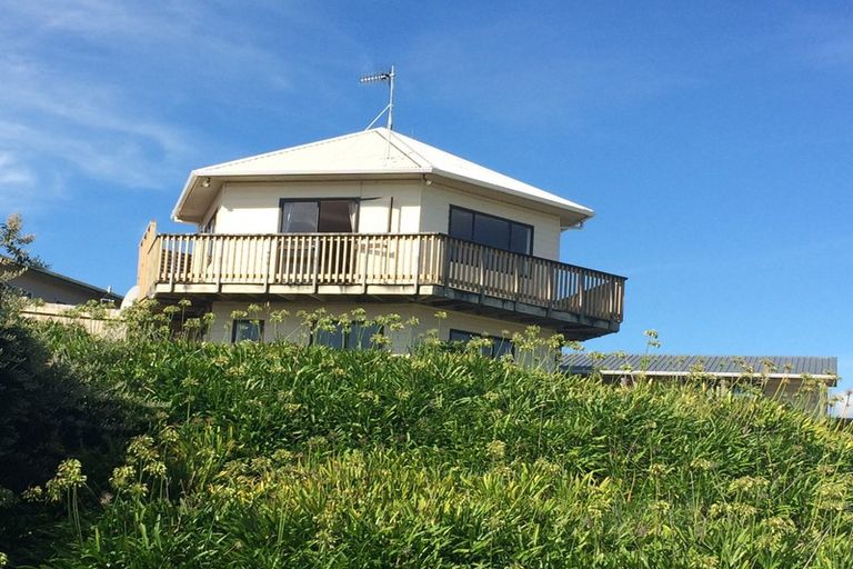 Photo of property in 70 Dixie Street, Te Horo Beach, Otaki, 5581