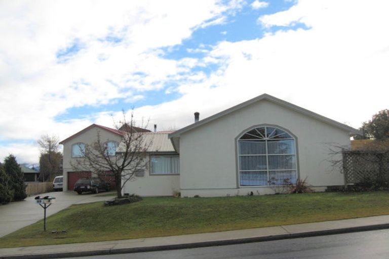 Photo of property in 13a Mount Iron Drive, Wanaka, 9305