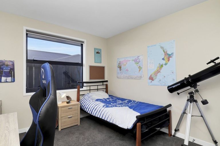 Photo of property in 33 Taioma Close, Papamoa, 3118