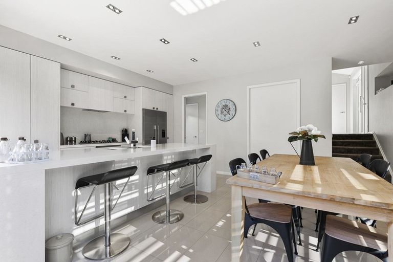 Photo of property in 35d Oceanbeach Road, Mount Maunganui, 3116