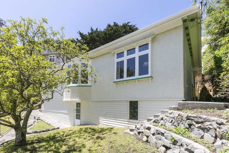 Photo of property in 68 Totara Road, Miramar, Wellington, 6022