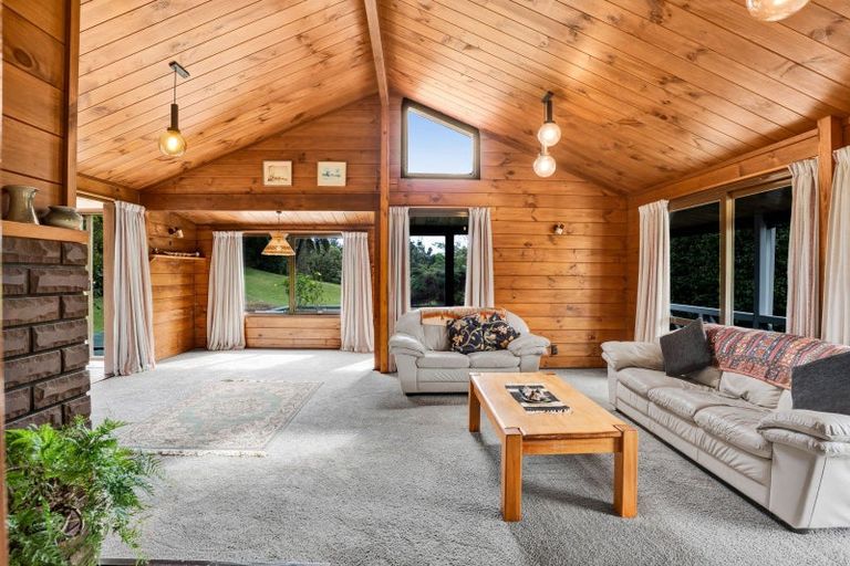 Photo of property in 65 Veale Road, Ridgewood, New Plymouth, 4371