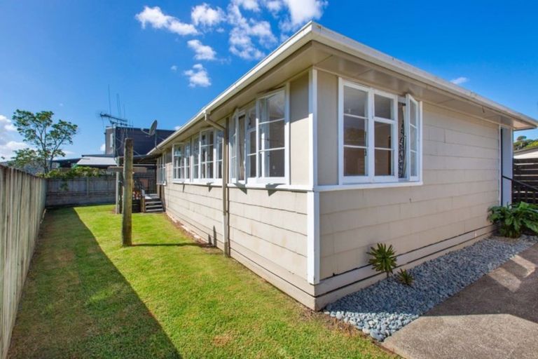 Photo of property in 52b Lorenzen Bay Road, Raglan, 3225