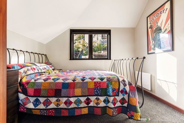 Photo of property in 12 Stafford Street, Mount Victoria, Wellington, 6011