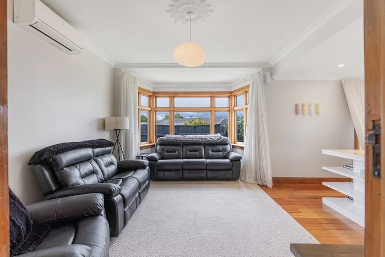Photo of property in 2 Alma Place, Milson, Palmerston North, 4414