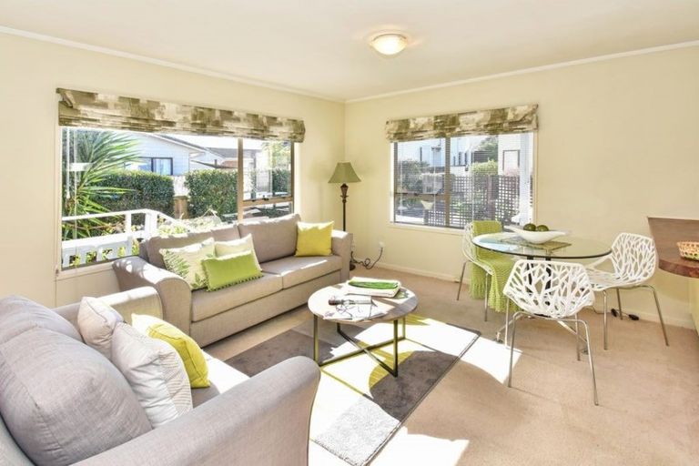 Photo of property in 446a Great South Road, Opaheke, Papakura, 2113