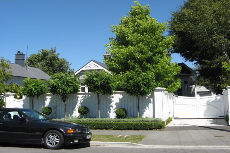 Photo of property in 30 Office Road, Merivale, Christchurch, 8014