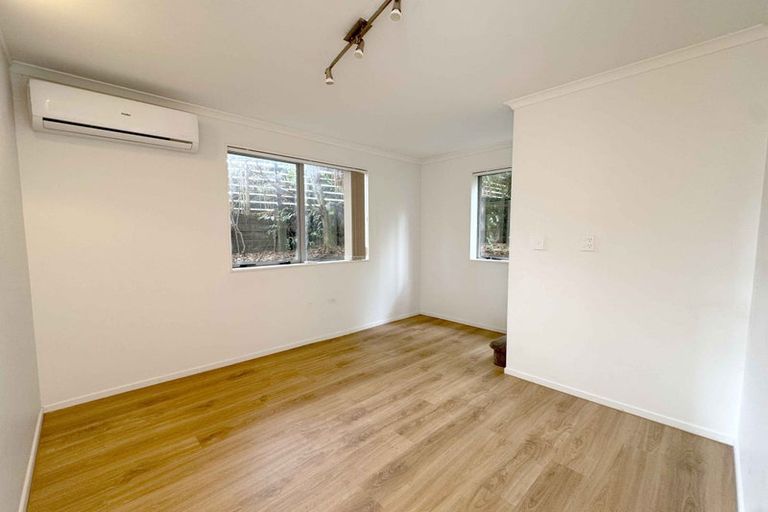 Photo of property in 44 Christmas Road, Manurewa, Auckland, 2102