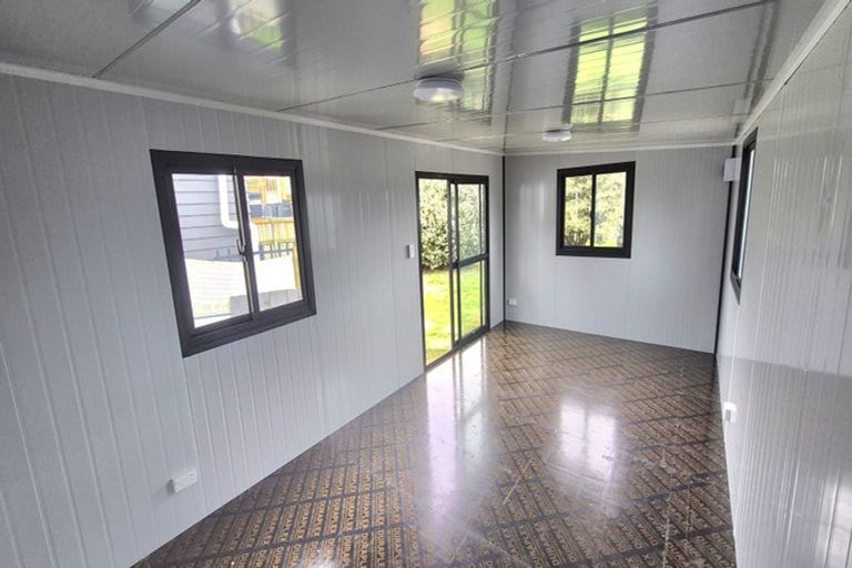 Photo of property in 40 Evans Road, Weymouth, Auckland, 2103