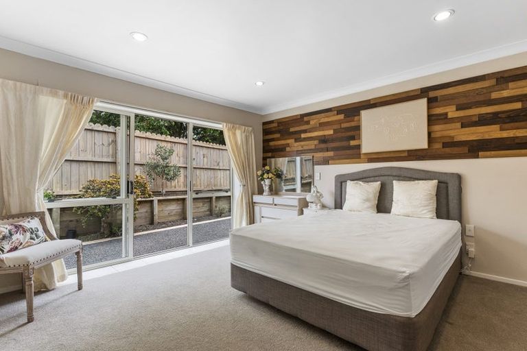 Photo of property in 11 Nathan Close, Somerville, Auckland, 2014