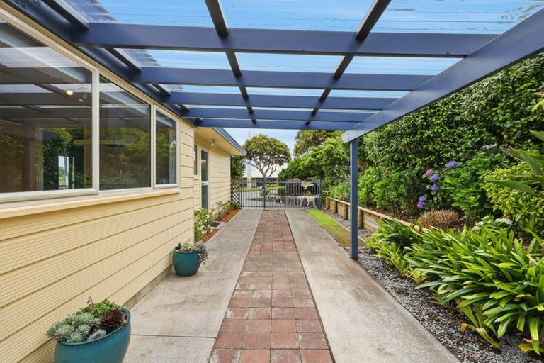 Photo of property in 22 Harvest Drive, Henderson, Auckland, 0612