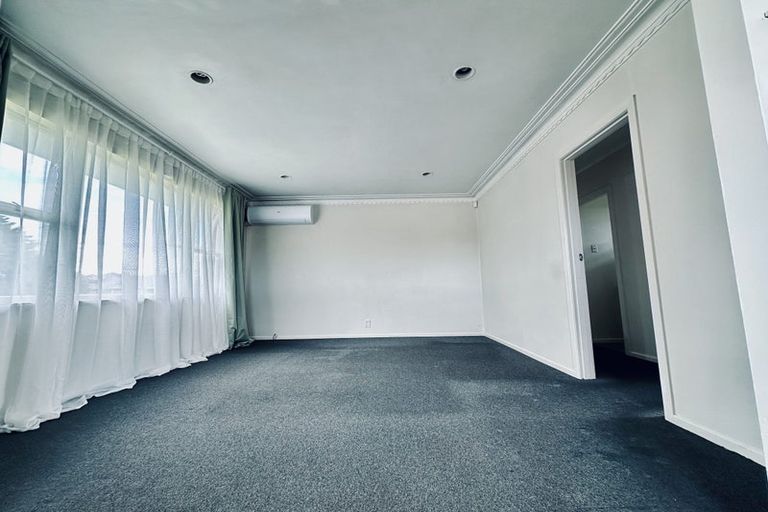 Photo of property in 2 Holden Place, Manukau, Auckland, 2025
