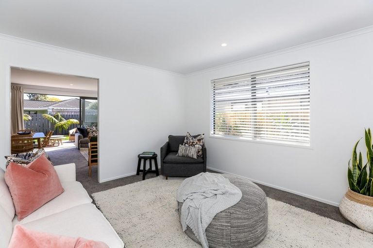 Photo of property in 386a Mangorei Road, Merrilands, New Plymouth, 4312