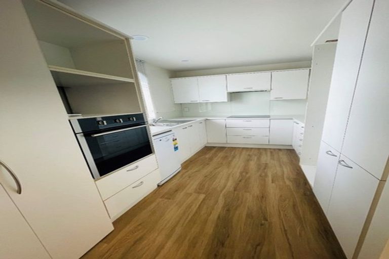 Photo of property in 1/21 Hewitts Road, Merivale, Christchurch, 8014