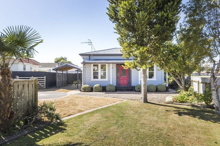 Photo of property in 73a Savage Crescent, West End, Palmerston North, 4412