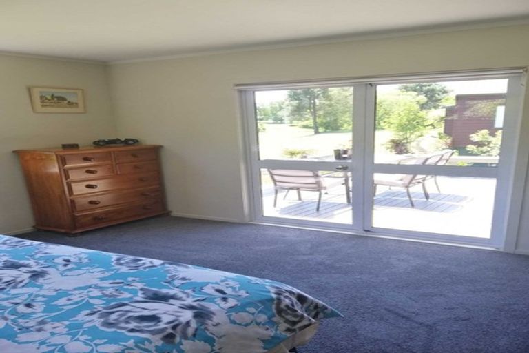 Photo of property in 68 Kinloch Road, Kinloch, Taupo, 3377