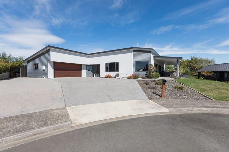 Photo of property in 10 Apatu Place, Waipukurau, 4200