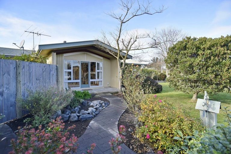 Photo of property in 9 Fraser Place, Rangiora, 7400