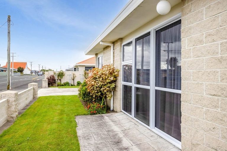 Photo of property in 5a Surrey Street, Hawera, 4610