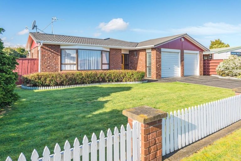 Photo of property in 3 Warwick Place, Springvale, Whanganui, 4501