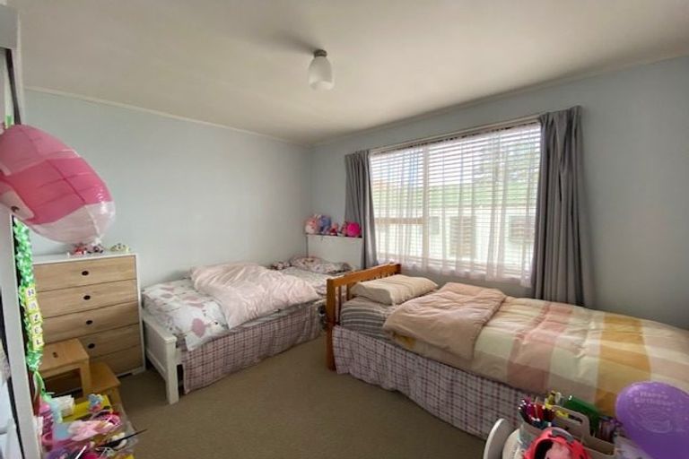 Photo of property in 17 Rotoma Rise, Clover Park, Auckland, 2019