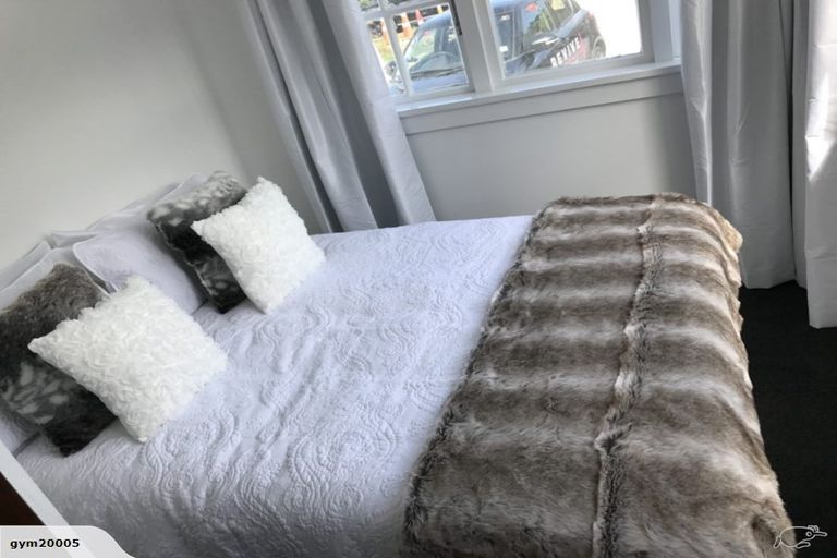 Photo of property in 7 Bentinck Avenue, Strathmore Park, Wellington, 6022