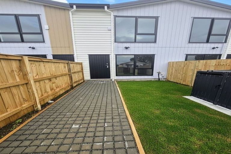 Photo of property in 4/20a Cleek Road, Mangere East, Auckland, 2024