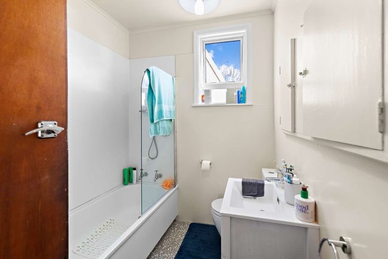 Photo of property in 10 Oturi Road, Waverley, 4510