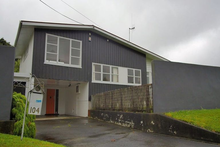 Photo of property in 104 Atawhai Road, Fitzherbert, Palmerston North, 4410