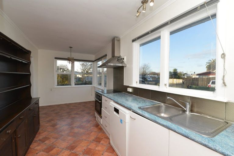 Photo of property in 4 Drake Street, Levin, 5510