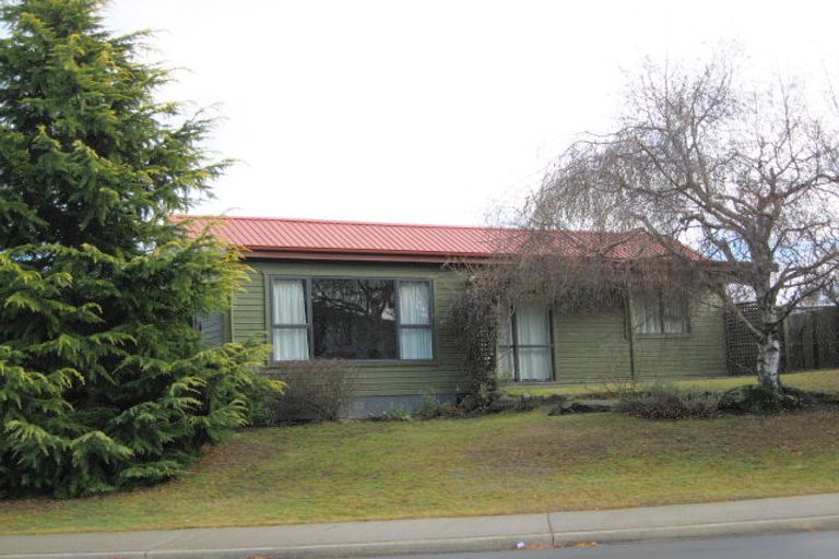 Photo of property in 25 Mount Iron Drive, Wanaka, 9305