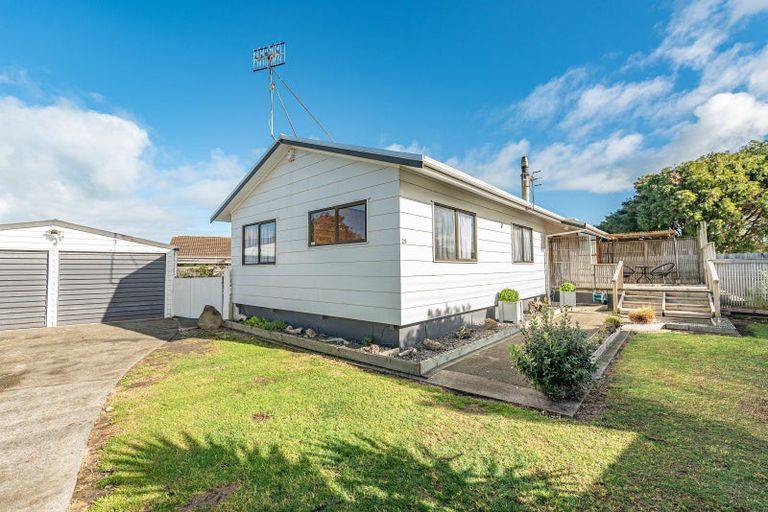 Photo of property in 29 Laird Street, Castlecliff, Whanganui, 4501