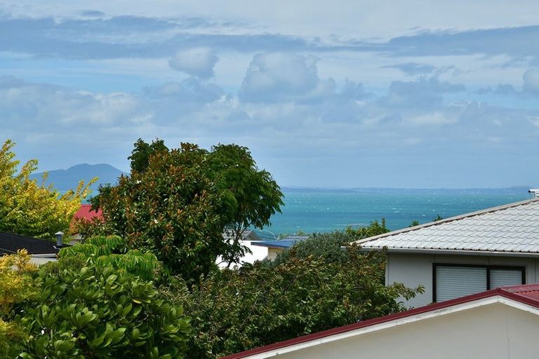 Photo of property in 37 Rawhiti Road, Manly, Whangaparaoa, 0930