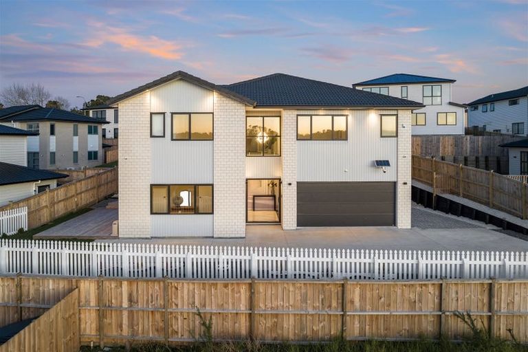 Photo of property in 23 Cirrus Way, Ranui, Auckland, 0612