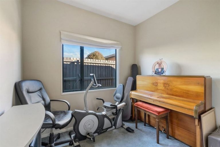 Photo of property in 8 Stroud Lane, Papanui, Christchurch, 8053