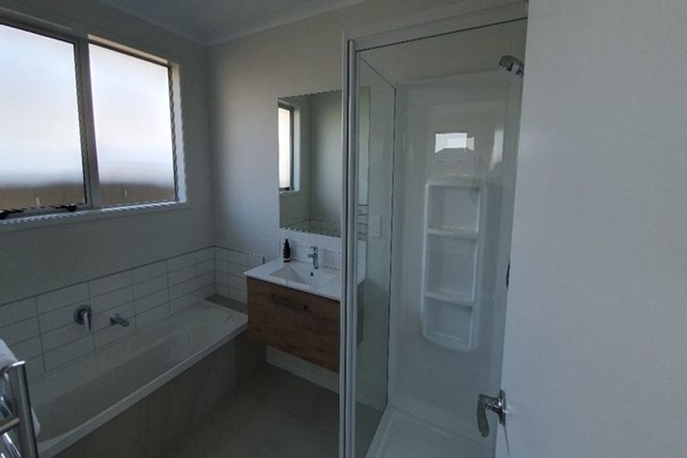 Photo of property in 6 Hills View Drive, Papamoa, 3118