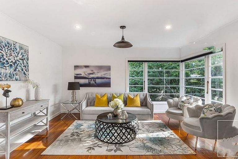 Photo of property in 21 Croydon Road, New Lynn, Auckland, 0600