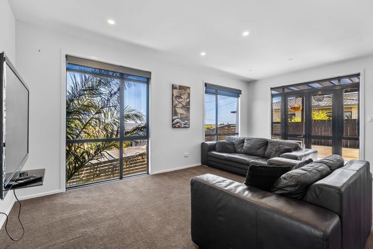 Photo of property in 49 Paynters Avenue, Strandon, New Plymouth, 4312