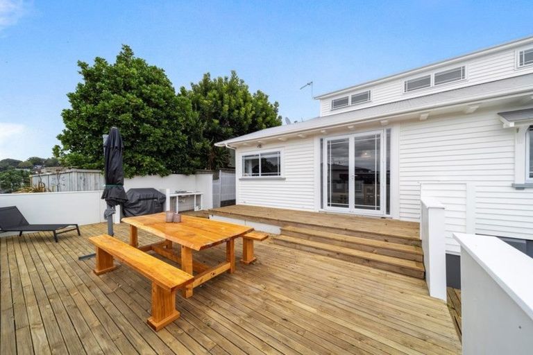 Photo of property in 231 Saint Aubyn Street, New Plymouth, 4310