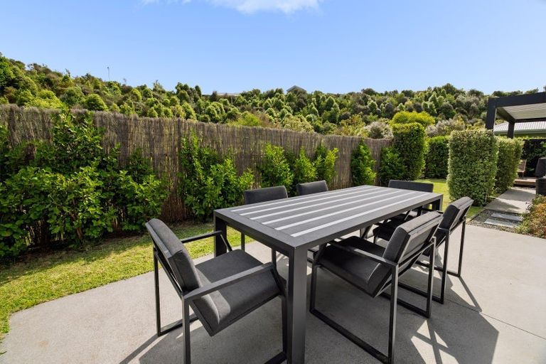 Photo of property in 84 Pakanga Grove, Pyes Pa, Tauranga, 3112