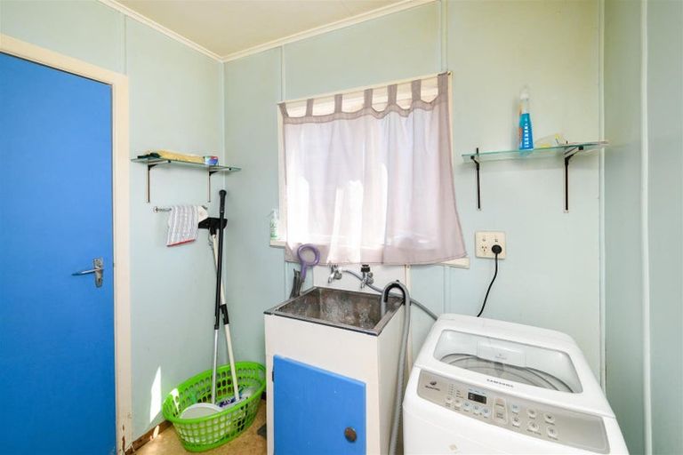 Photo of property in 13 Hunia Street, Marton, 4710