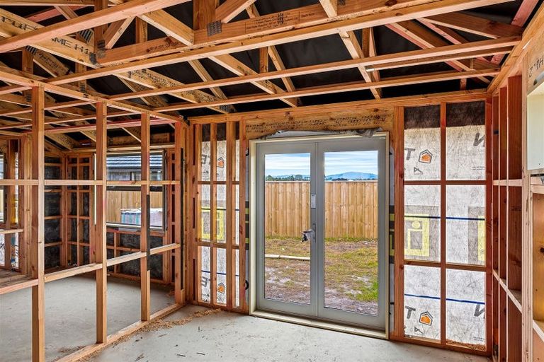 Photo of property in 16 Stackwood Avenue, Woodend, 7610