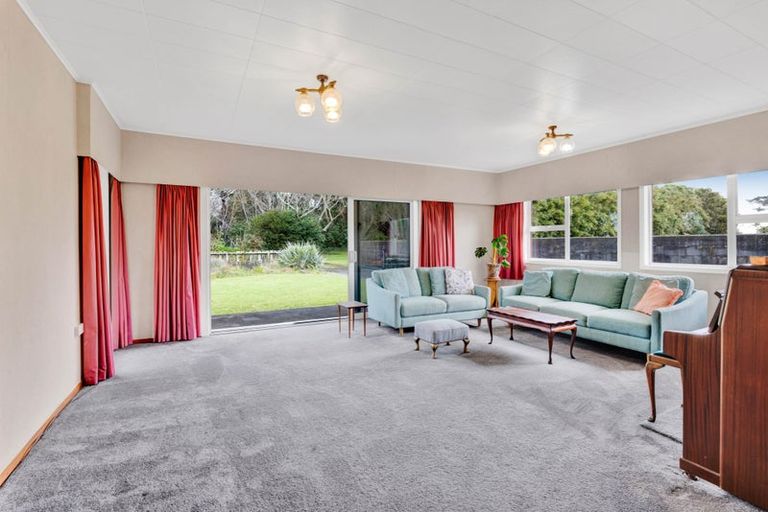 Photo of property in 15 Kahui Road, Rahotu, Opunake, 4684