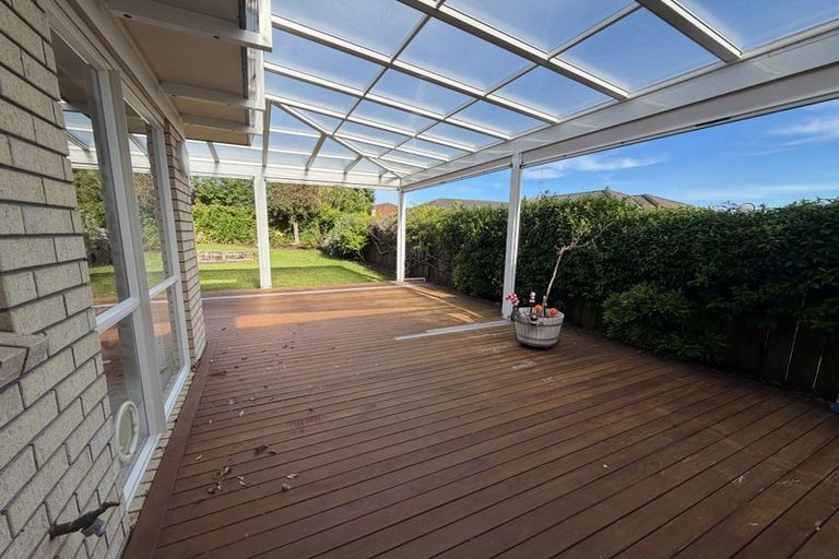 Photo of property in 12 Adrigole Place, East Tamaki, Auckland, 2013