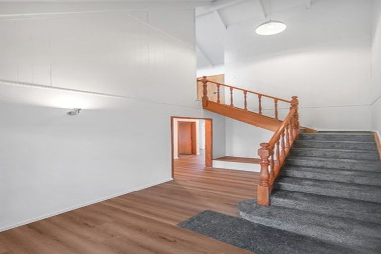 Photo of property in 17 Justamere Place, Weymouth, Auckland, 2103