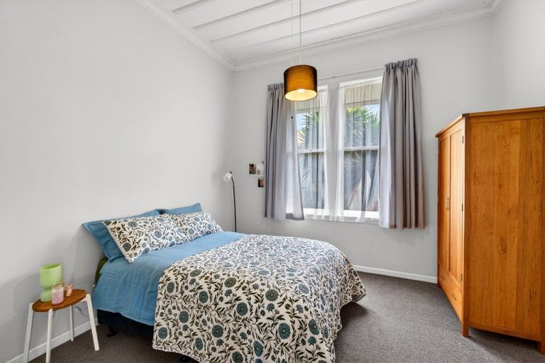 Photo of property in 707 Victoria Street, Parkvale, Hastings, 4122