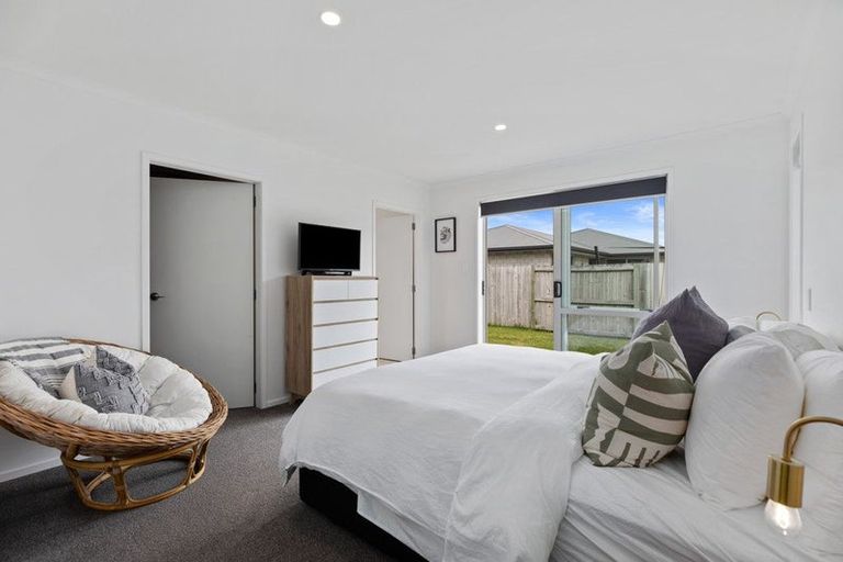 Photo of property in 19 Naeo Close, Papamoa Beach, Papamoa, 3118